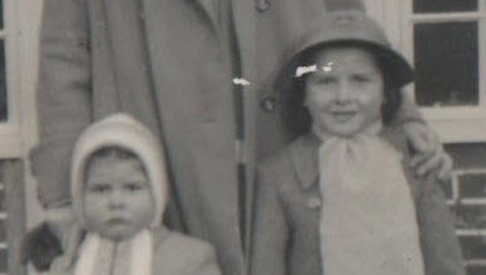 liz-alison-mummy-feat